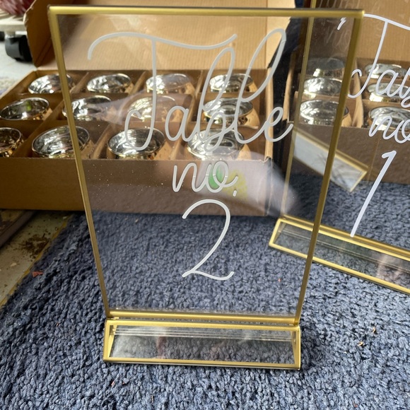 Gold table numbers 1-18 - Picture 2 of 2